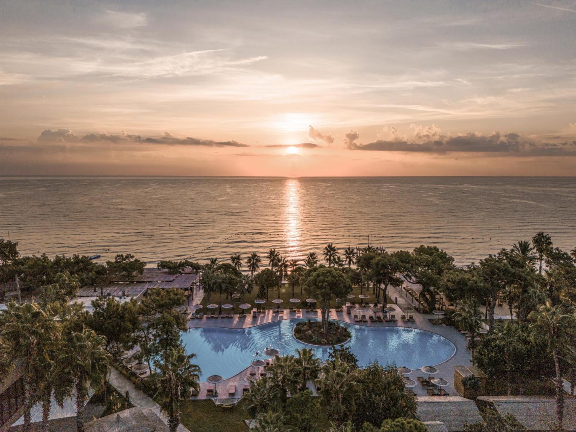 Balmy Beach Resort كمر المظهر الخارجي الصورة
