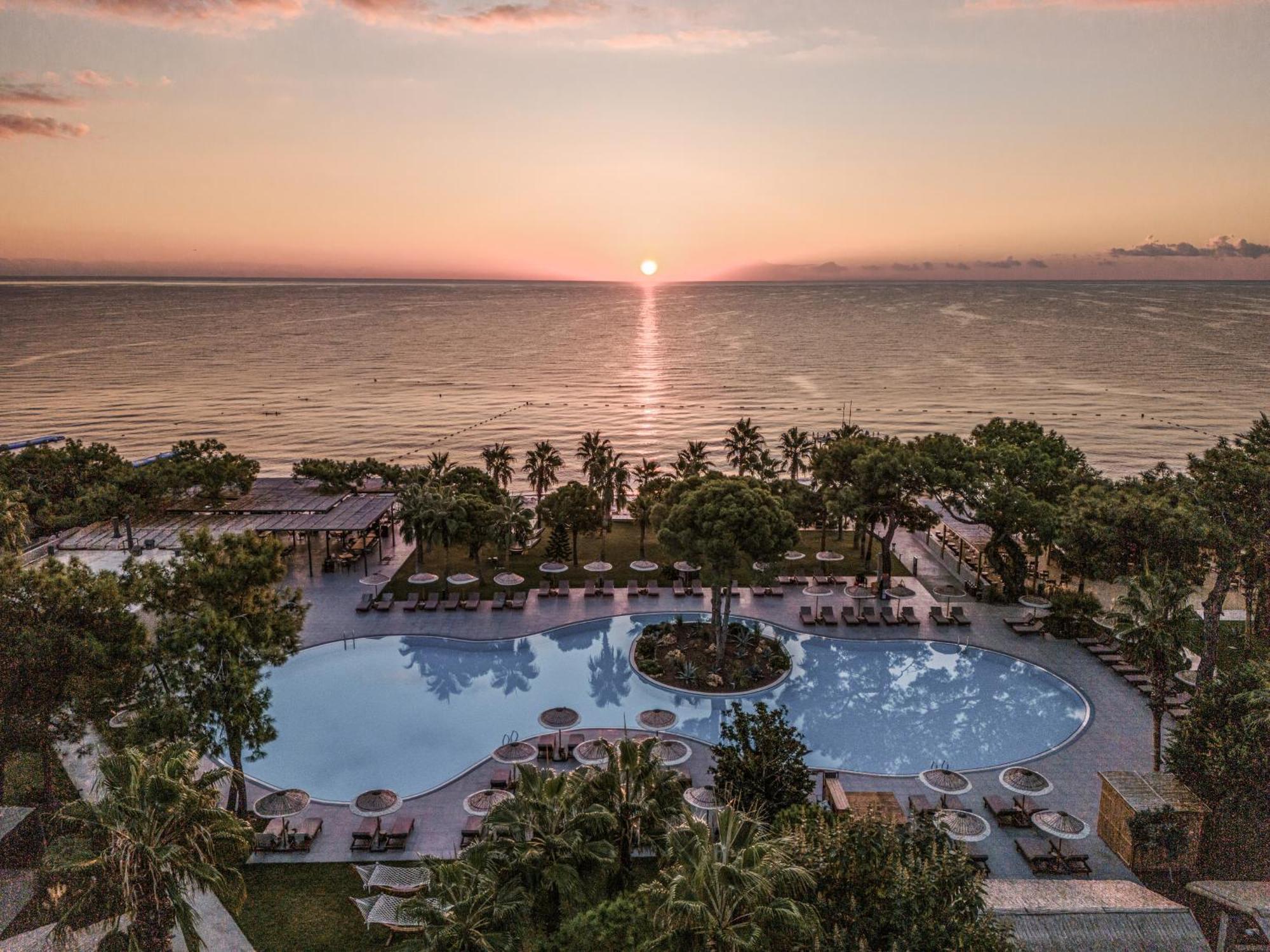 Balmy Beach Resort كمر المظهر الخارجي الصورة