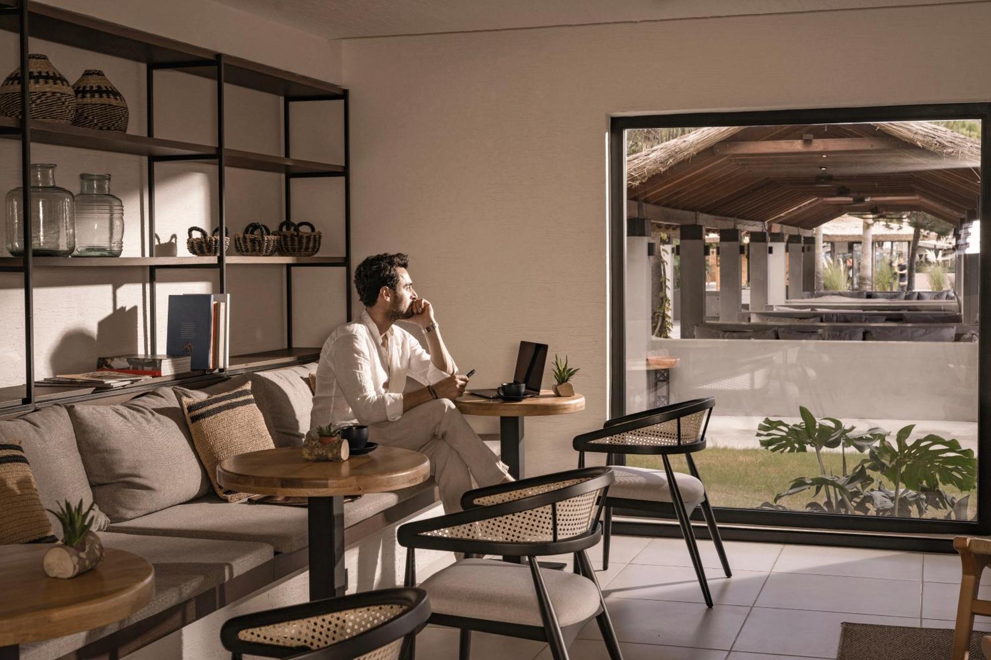 Balmy Beach Resort كمر المظهر الخارجي الصورة